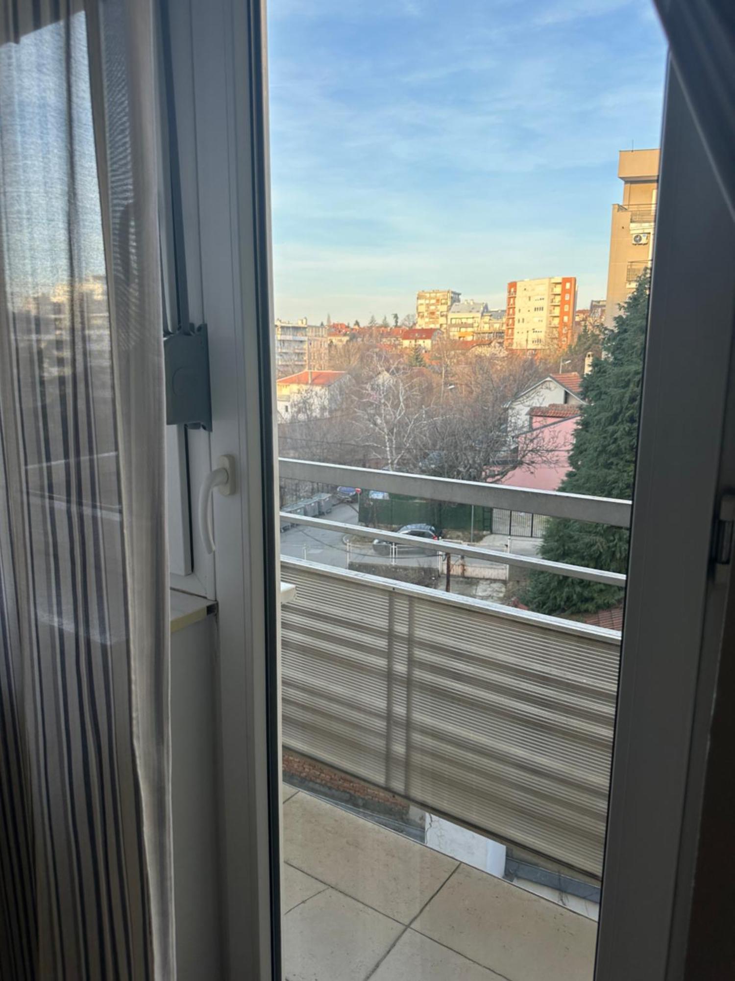 Appartement Charlie Aviv Park à Belgrade Extérieur photo